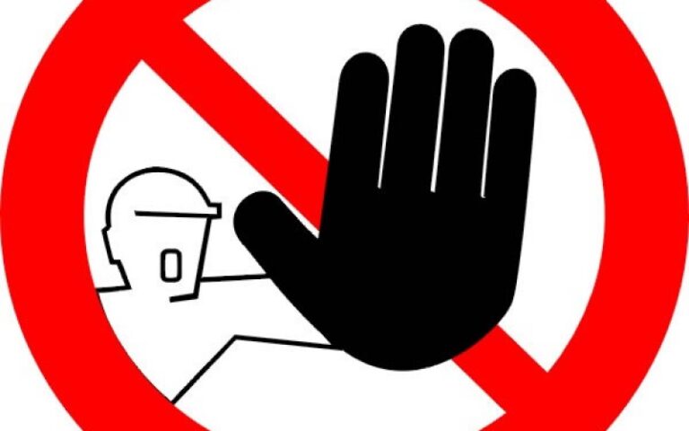 ΑΚΥΡΕΣ ΟΙ ΚΑΤΑΓΓΕΛΙΕΣ ΣΥΜΒΑΣHΣ ΔΙΕΤΙΑΣ ΑΝ ΔΕΝ ΚΑΤΑΒΛΗΘΟΥΝ ΟΙ ΑΠΟΖΗΜΙΩΣΕΙΣ ΑΠΟΛΥΣΗΣ