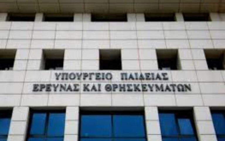 ΑΦΑΝΤΑΣΤΗ Η ΤΑΛΑΙΠΩΡΙΑ ΤΩΝ ΣΥΝΑΔΕΛΦΩΝ ΜΕ ΕΚΠΑΙΔΕΥΤΙΚΗ ΑΔΕΙΑ, ΔΕΣΜΕΥΤΗΚΕ ΓΙΑ ΑΜΕΣΗ ΛΥΣΗ Η Δ/ΝΣΗ ΙΔ. ΕΚΠΑΙΔΕΥΣΗΣ – ΣΥΝΑΝΤΗΣΗ ΜΕ ΤΟΝ ΥΠΟΥΡΓΟ ΘΑ ΖΗΤΗΣΕΙ Η ΟΙΕΛΕ, ΕΑΝ ΔΕΝ ΛΥΘΕΙ ΤΟ ΠΡΟΒΛΗΜΑ ΚΑΙ ΤΙΣ ΥΠΟΛΟΙΠΕΣ ΕΚΚΡΕΜΜΟΥΣΕΣ ΥΠΟΘΕΣΕΙΣ (ΚΕΝΤΡΑ ΜΕΛΕΤΗΣ, ΕΦΑΡΜΟΓΗ ΝΟΜΟΘΕΣΙΑΣ, ΥΠΟΘΕΣΗ ΜΠΟΥΛΟΥΤΑ)