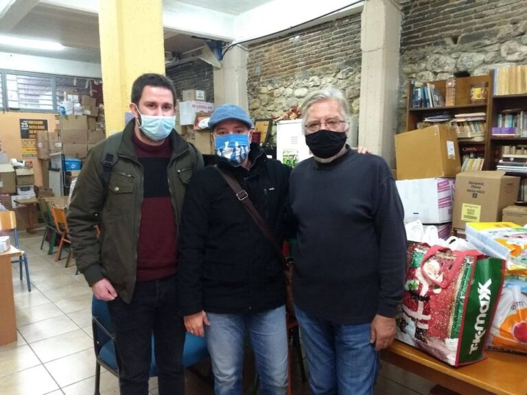 Σημαντική πρωτοβουλία των μελών του ΣΙΕΛ Αχαΐας που μοίρασαν τρόφιμα και είδη πρώτης ανάγκης σε κέντρο μεταναστών και προσφύγων