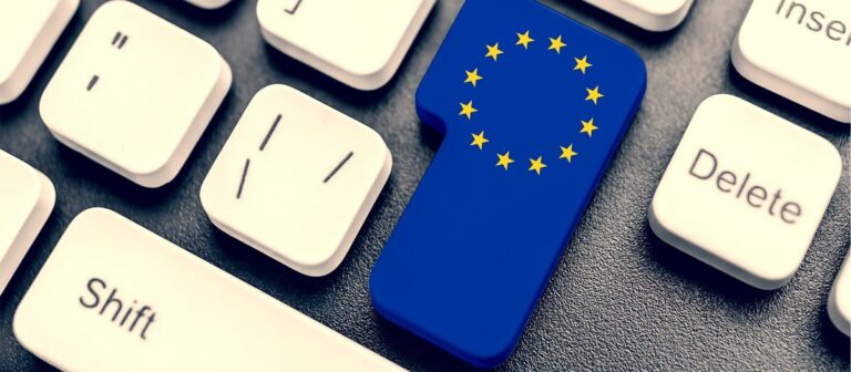 Η ΟΙΕΛΕ ζητά από τα Υπουργεία Παιδείας και Εργασίας την άμεση ψήφιση πλαισίου κατ’ εφαρμογή της ευρωπαϊκής οδηγίας που διασφαλίζει τα δικαιώματα των εργαζόμενων σε ψηφιακές πλατφόρμες